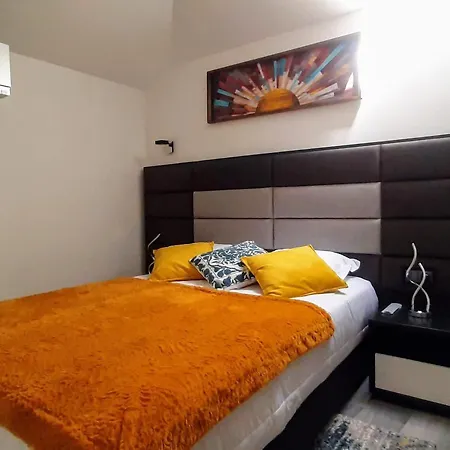 Taska Velha Hostal