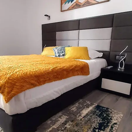 Taska Velha بيت شباب