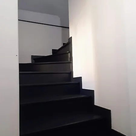 بيت شباب Taska Velha *