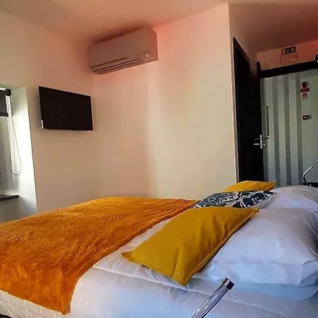 Taska Velha Hostal Mirandela