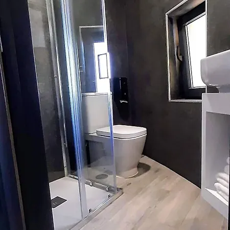 Taska Velha Hostal Mirandela