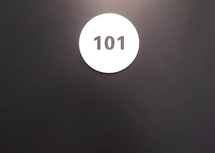 Taska Velha אכסניה *