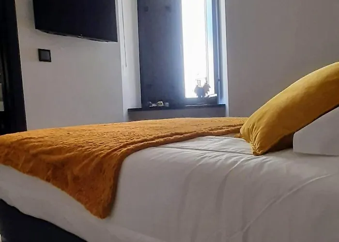 Taska Velha אכסניה מירנדלה