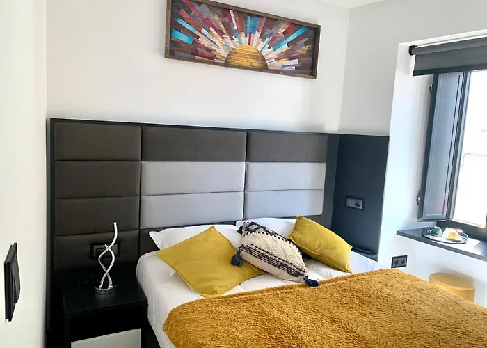 אכסניה Taska Velha מירנדלה