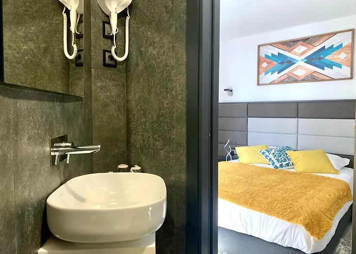 אכסניה Taska Velha מירנדלה