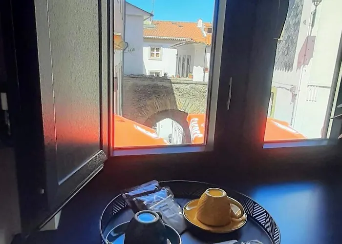 Taska Velha אכסניה *