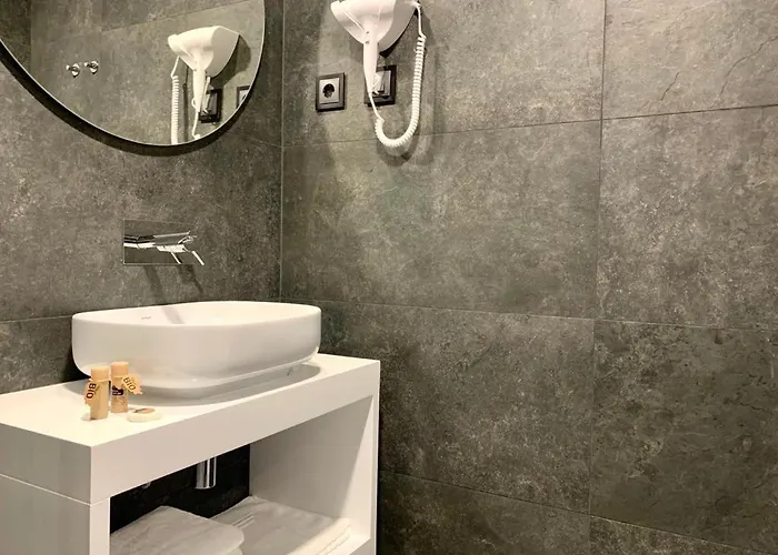 אכסניה Taska Velha מירנדלה